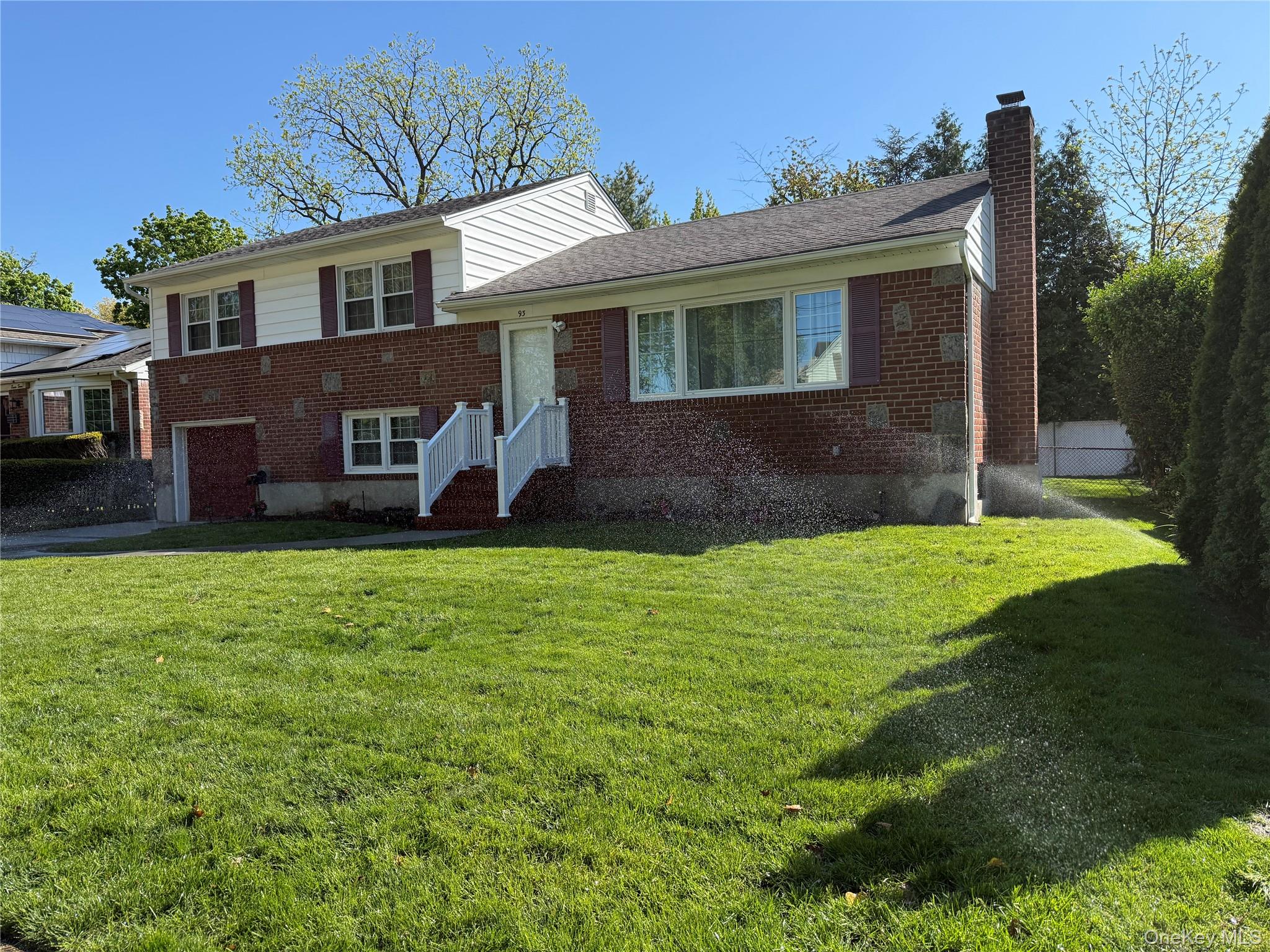 93 Woodview Road West Hempstead, NY 11552 - Photo 1 of 25