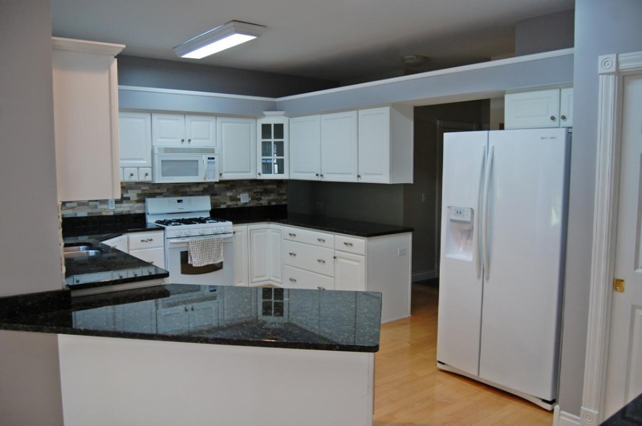 4 Kitchen