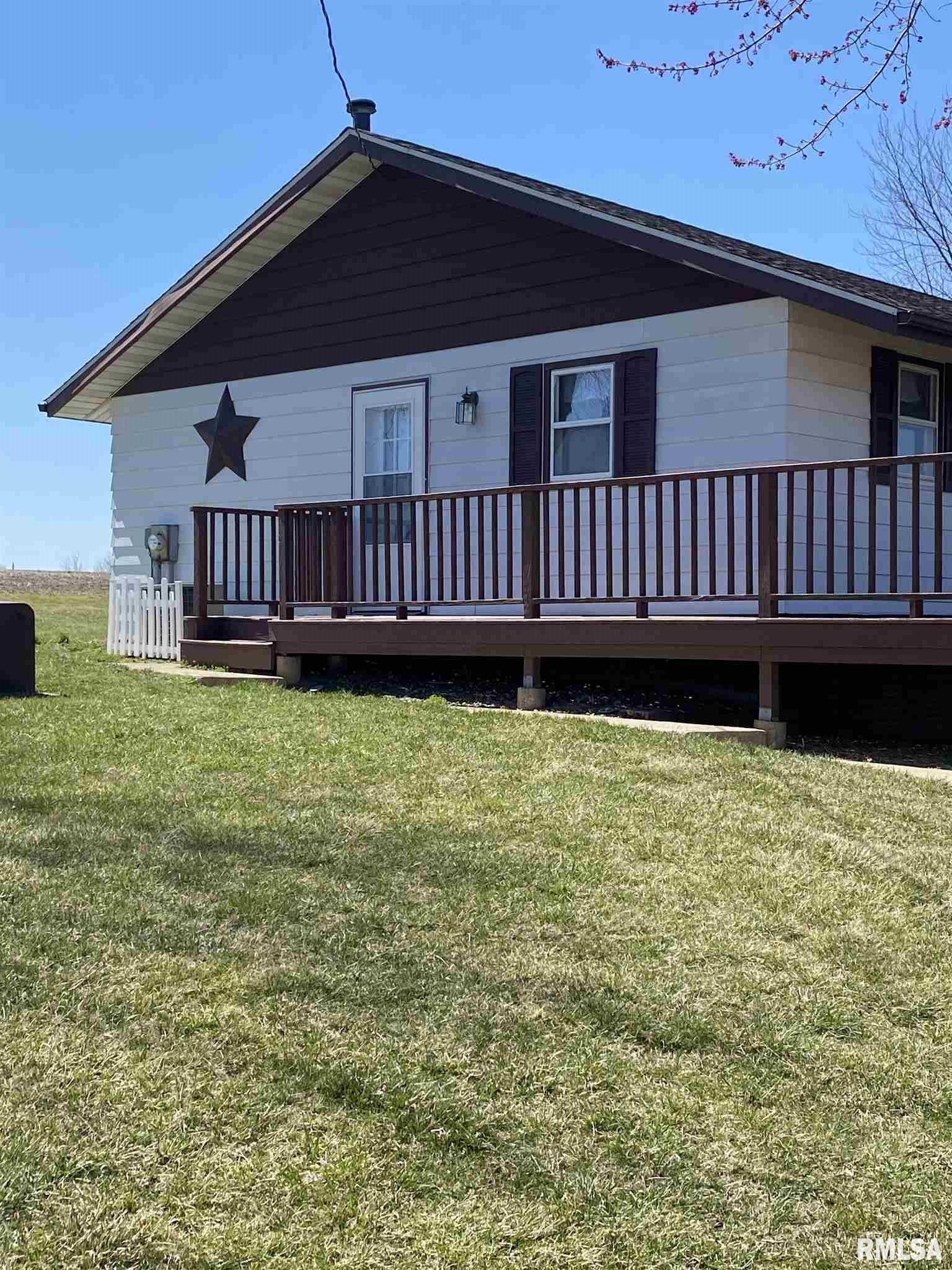 924 Banta Road Lowpoint, IL 61545 - Photo 18 of 30