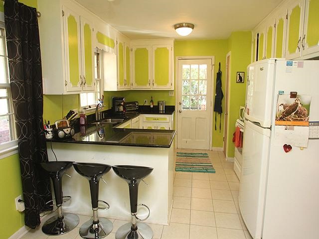 1004 Chatham Lane Raleigh, NC 27610 - Photo 4 of 12