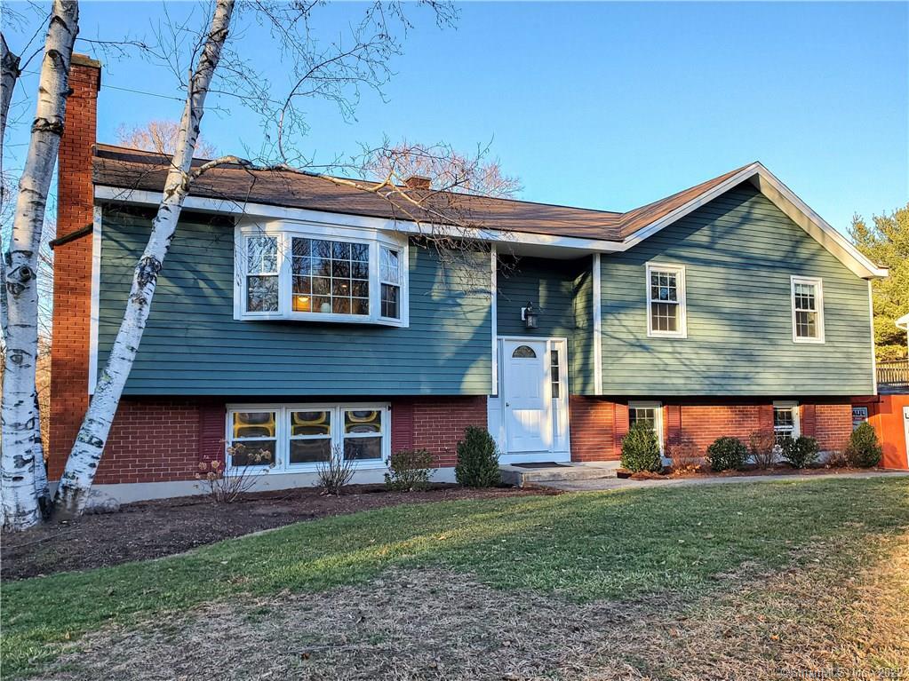47 Carriage Road Bristol, CT 06010 - Photo 1 of 1 Gallery Image 1