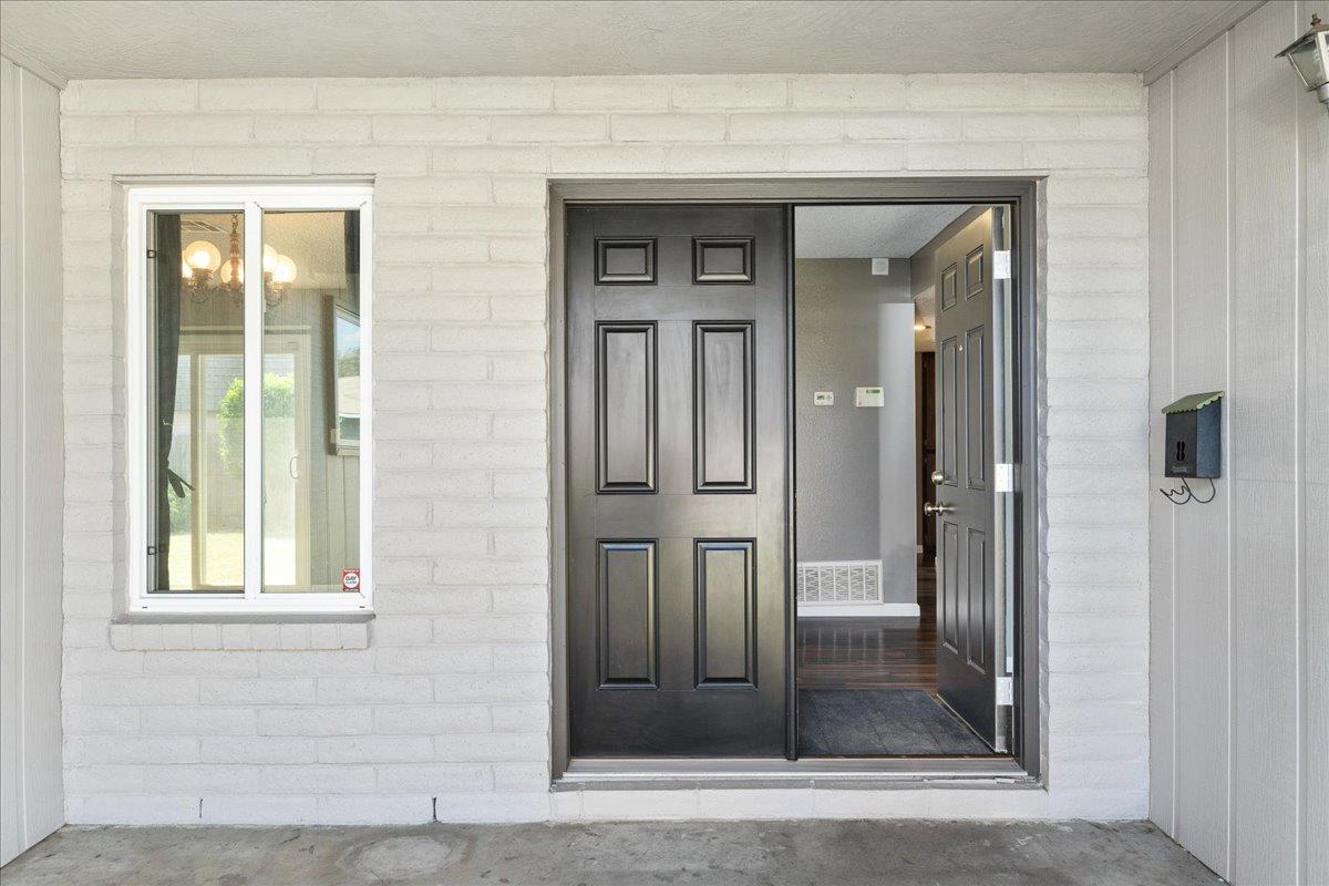 3070 Del Rio Drive Stockton, CA 95204 - Photo 3 of 41