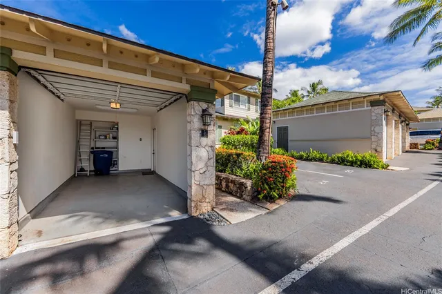 a view of a back yard of the house