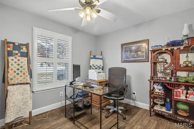 $395,000 | 6 Kelso Drive, St. Charles, MO 63301