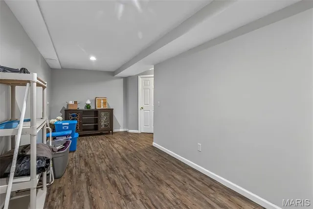 $395,000 | 6 Kelso Drive, St. Charles, MO 63301