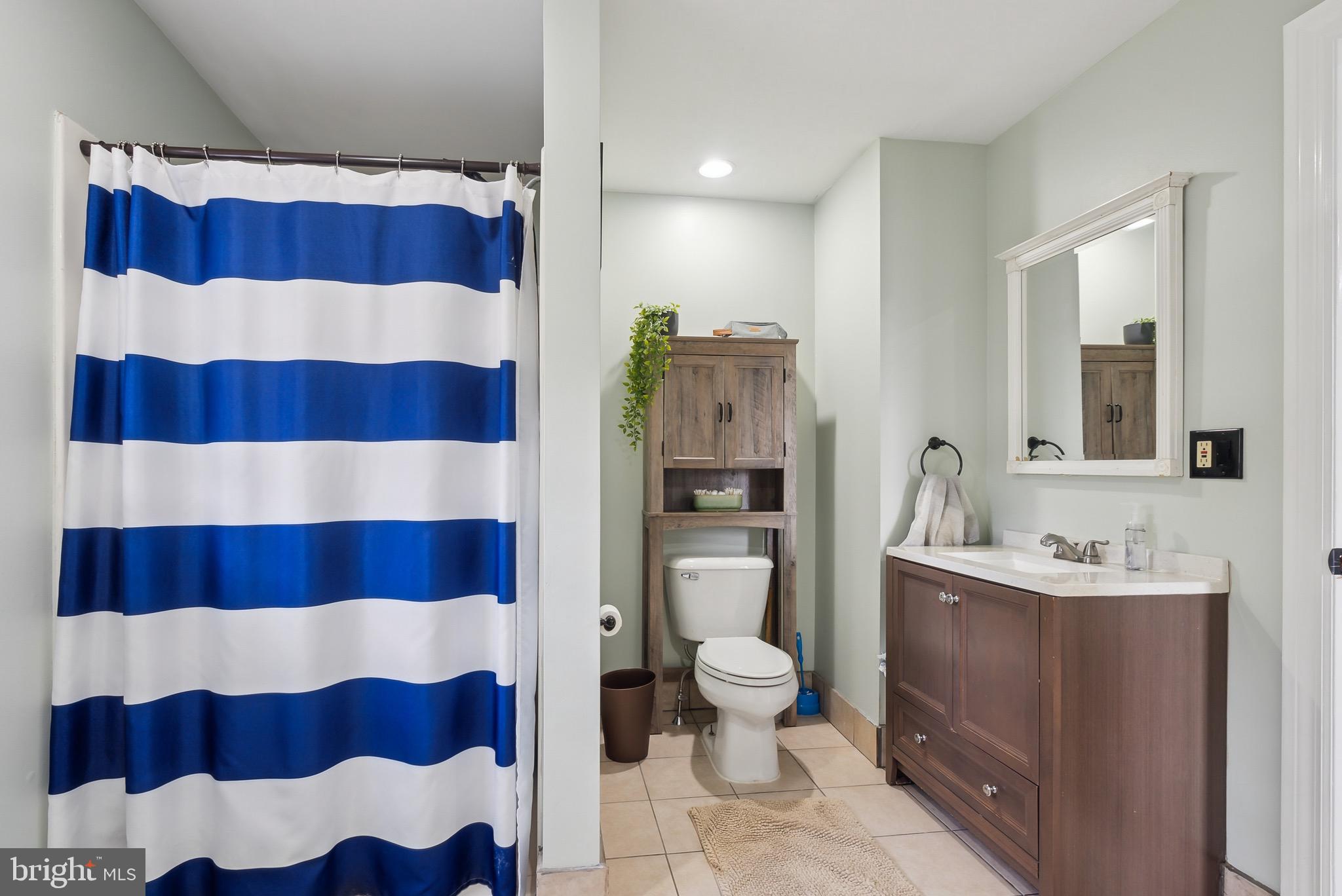 422 Winslow Road Williamstown, NJ 08094 - Photo 14 of 25 Master Bath