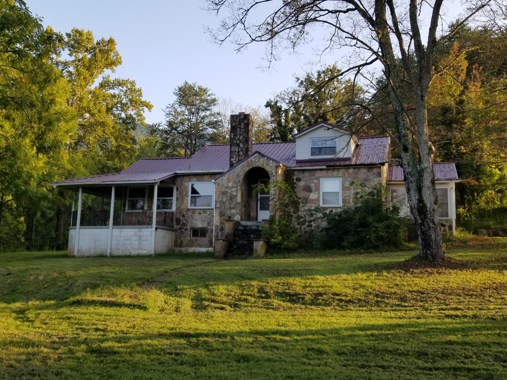 2311 Old Chilhowee Road Seymour, TN 37865 - Photo 3 of 8 Front of House