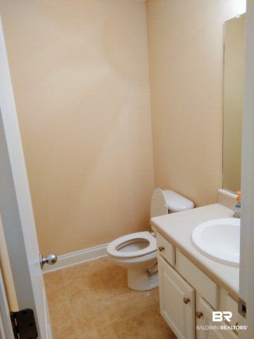 513 Sheffield Avenue Foley, AL 36535 - Photo 10 of 35 Half Bath