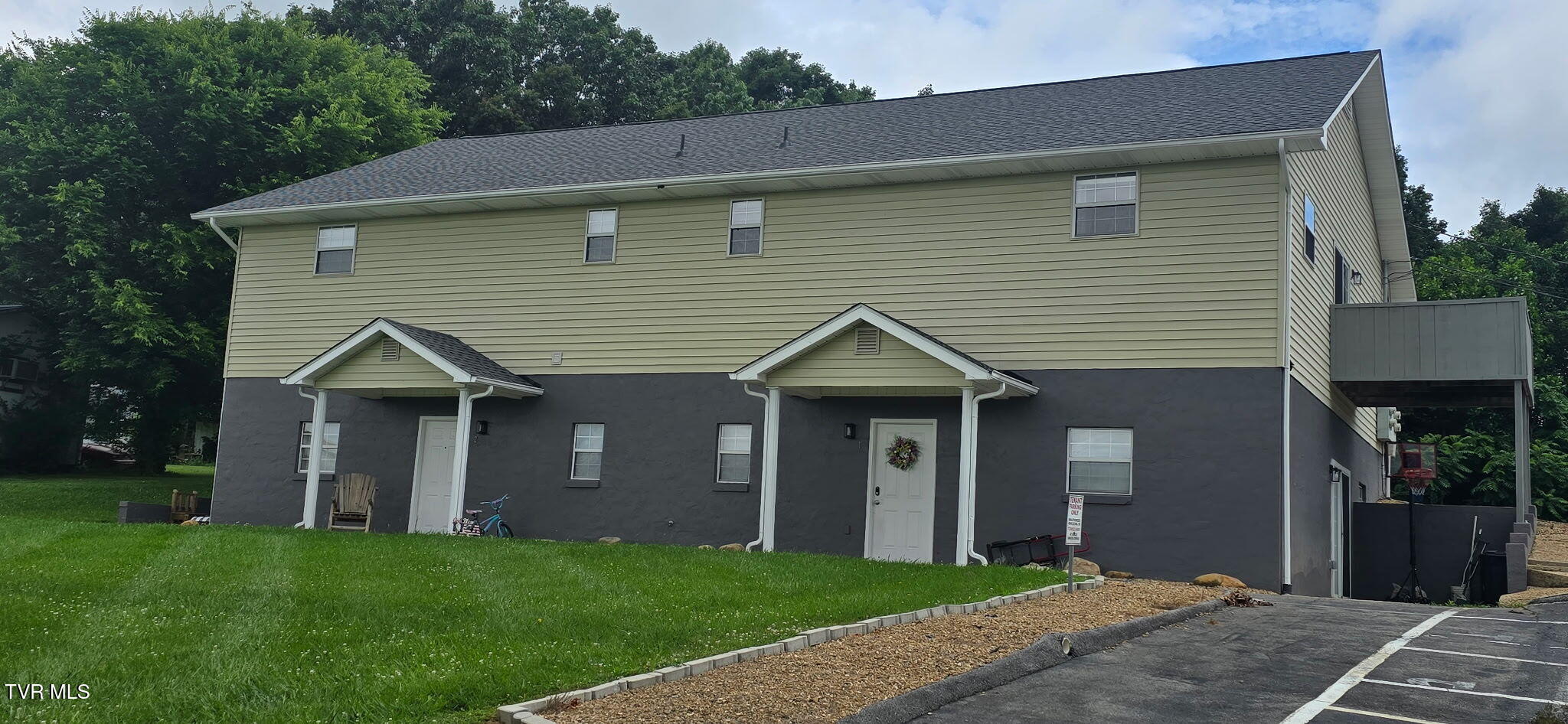 740 Sunnyside Road, Unit 2 Greeneville, TN 37743 - Photo 5 of 8 20250615_123212 (1)