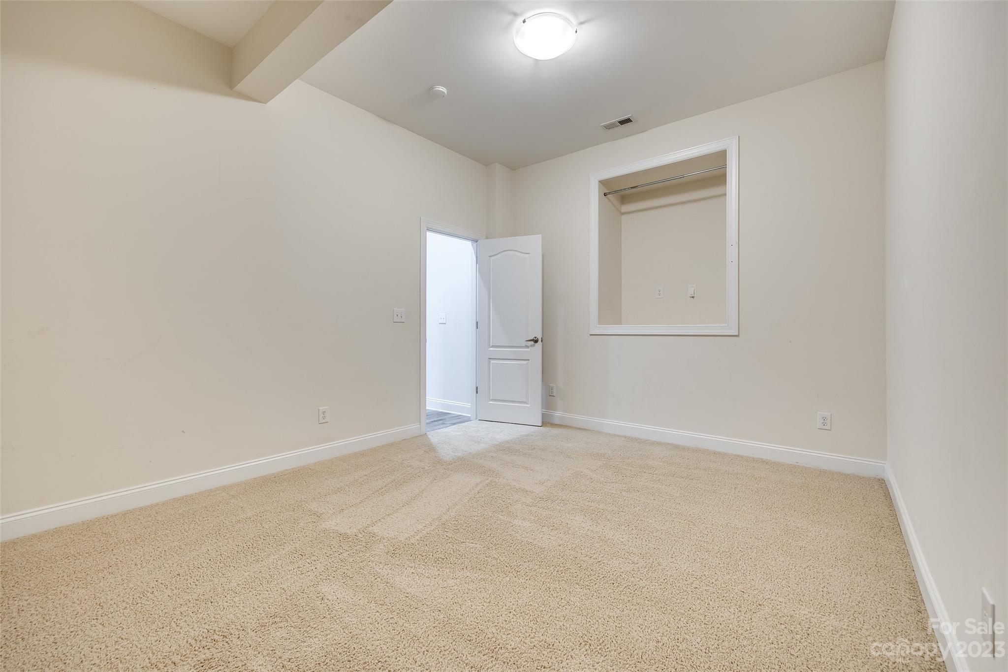 16420 Woolwine Road Charlotte, NC 28278 - Photo 23 of 41 an empty room with an entryway