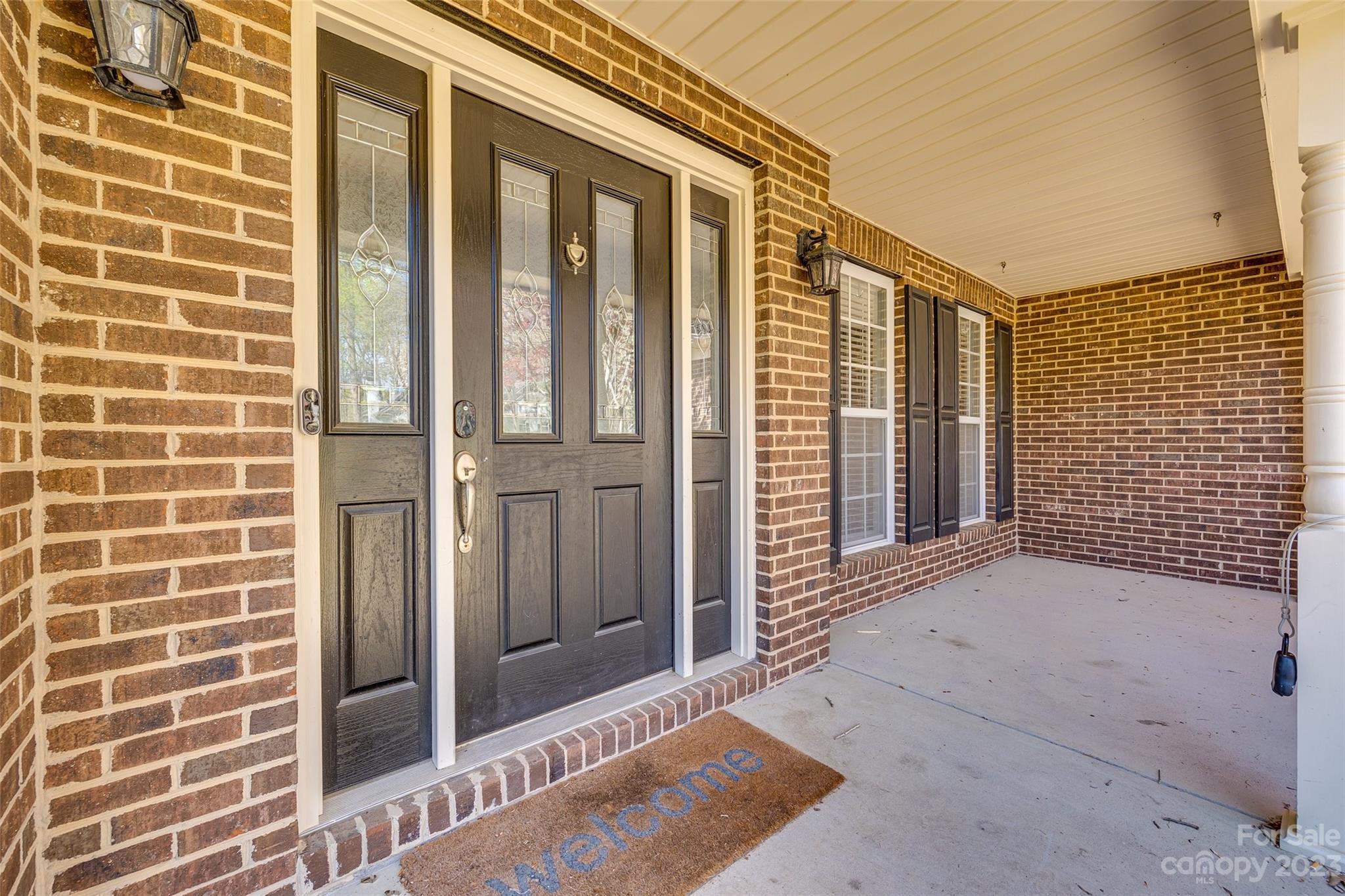 16420 Woolwine Road Charlotte, NC 28278 - Photo 35 of 41 a view of a balcony