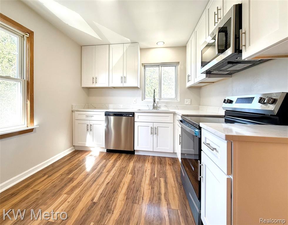 2182 Vernier Road Grosse Pointe, MI 48236 - Photo 13 of 32