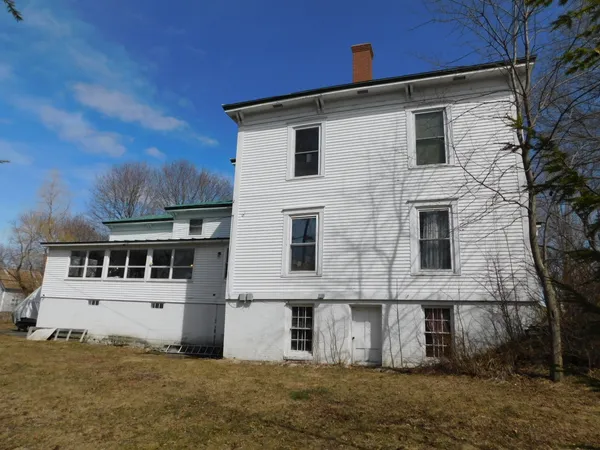 $235,000 | 37 Elm Street, Skowhegan, ME 04976
