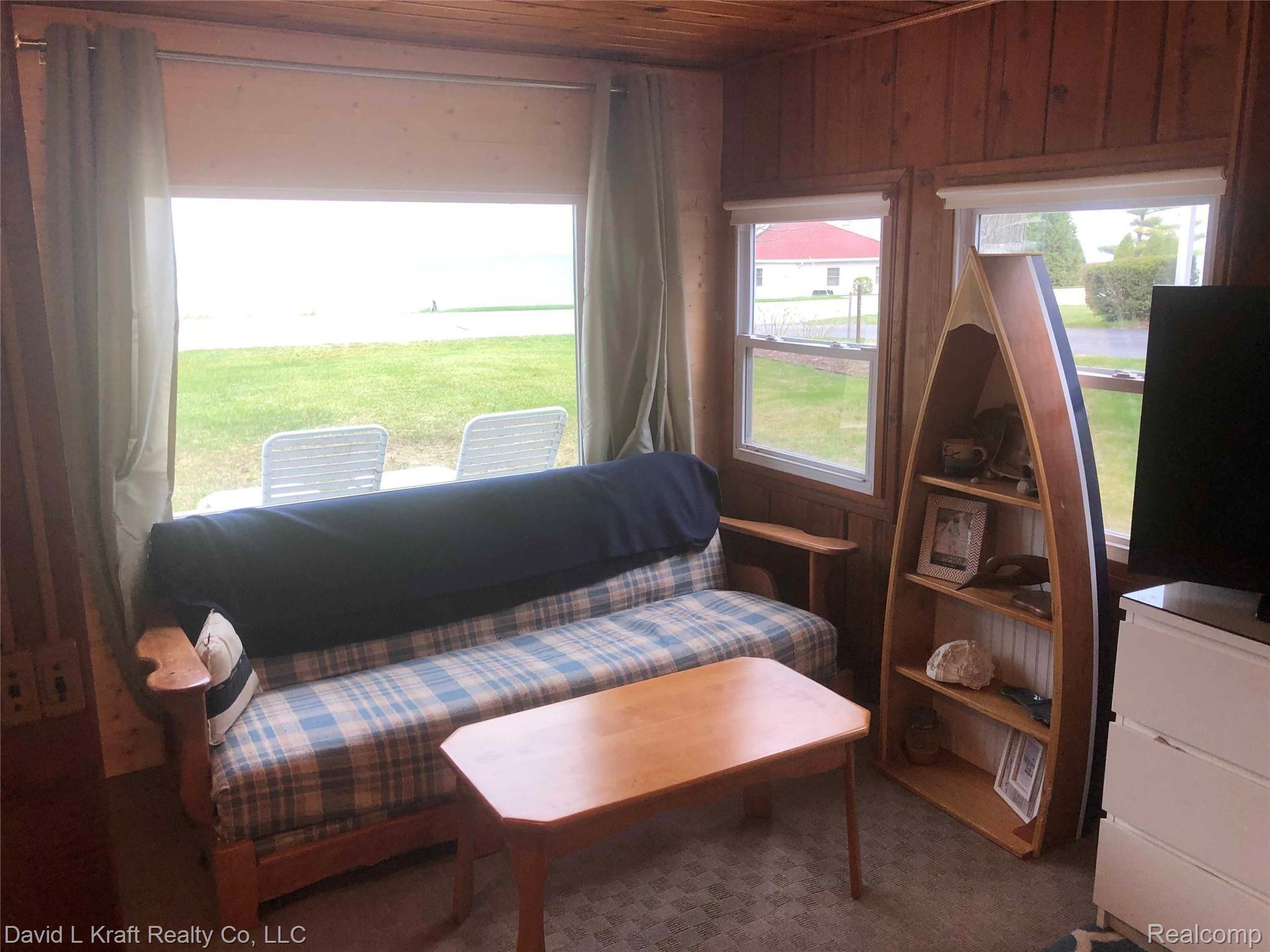 3897 Port Austin Road Caseville, MI 48725 - Photo 8 of 27 3897CrescentBeachLR.jpg