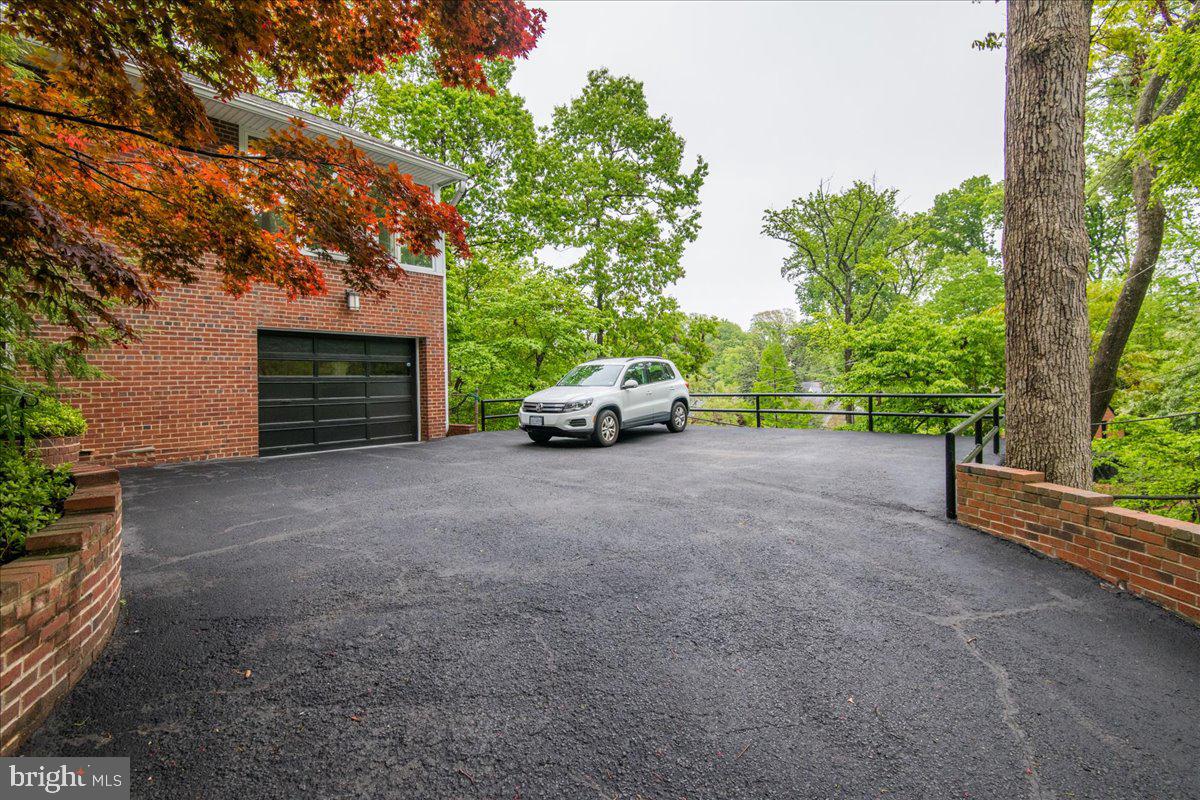 325 Beverley Drive Alexandria, VA 22305 - Photo 22 of 73