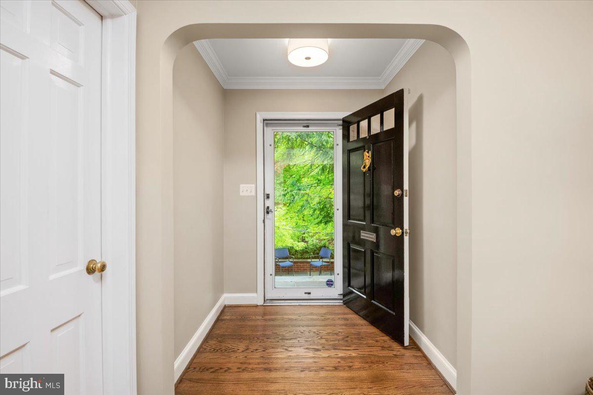 325 Beverley Drive Alexandria, VA 22305 - Photo 29 of 73