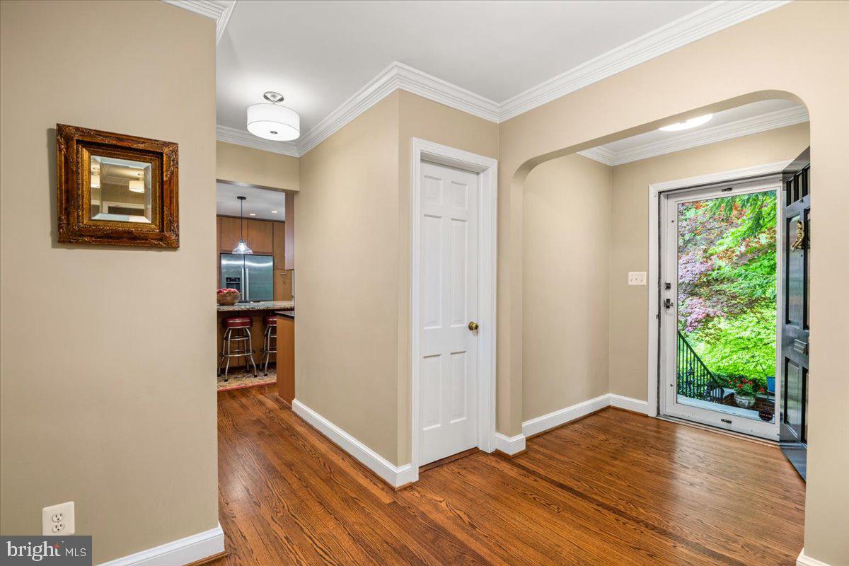 325 Beverley Drive Alexandria, VA 22305 - Photo 32 of 73