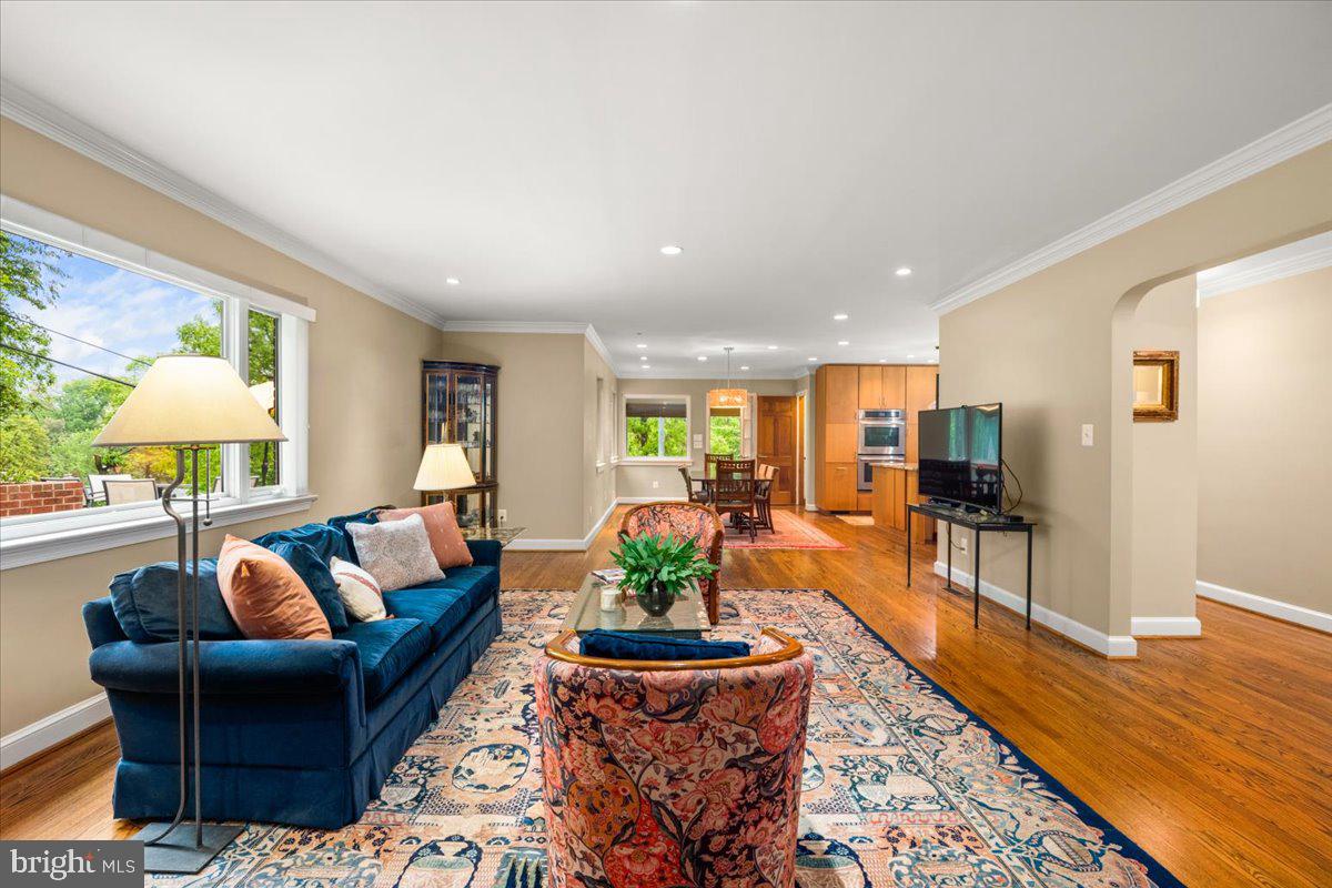 325 Beverley Drive Alexandria, VA 22305 - Photo 38 of 73