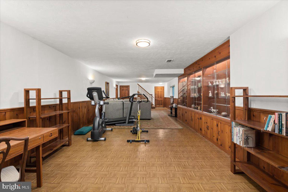 325 Beverley Drive Alexandria, VA 22305 - Photo 57 of 73