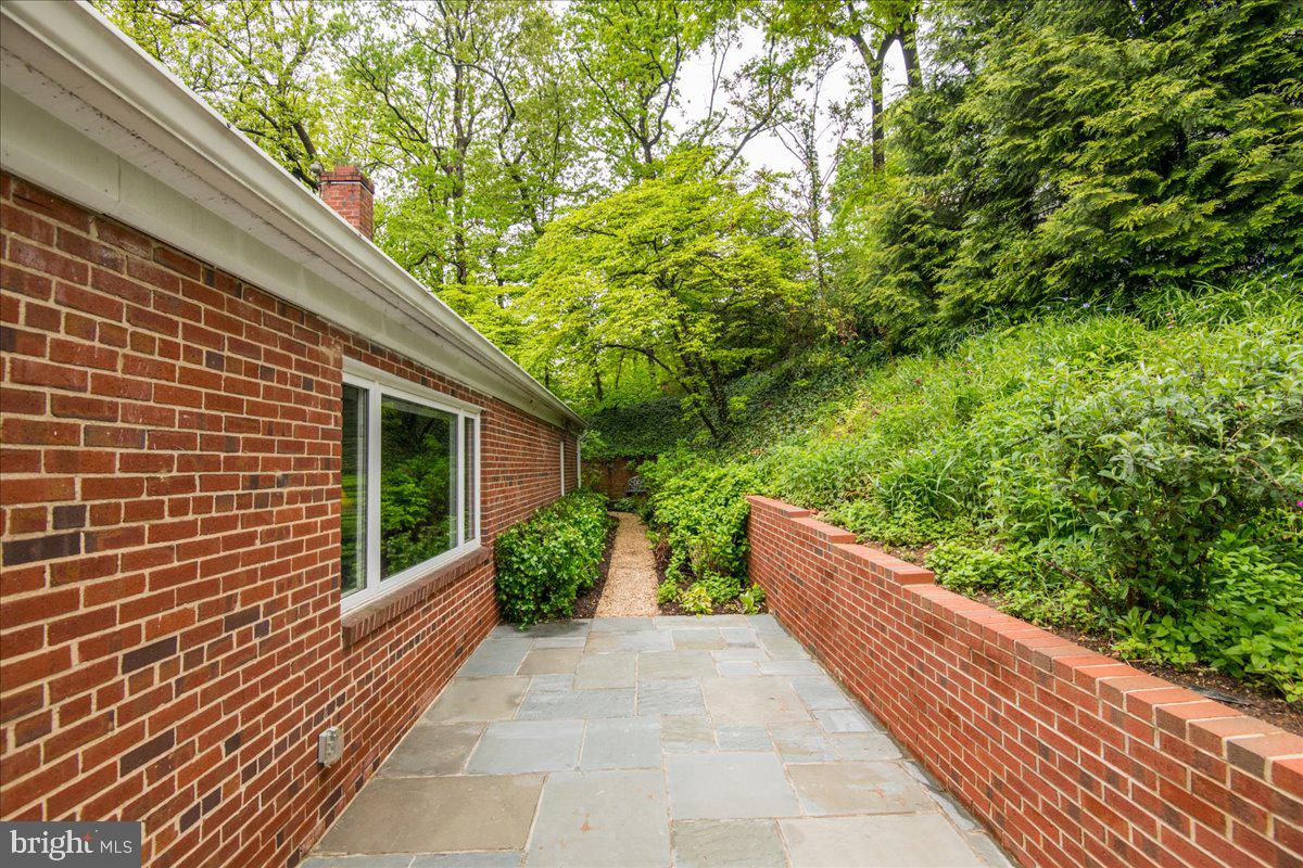 325 Beverley Drive Alexandria, VA 22305 - Photo 68 of 73