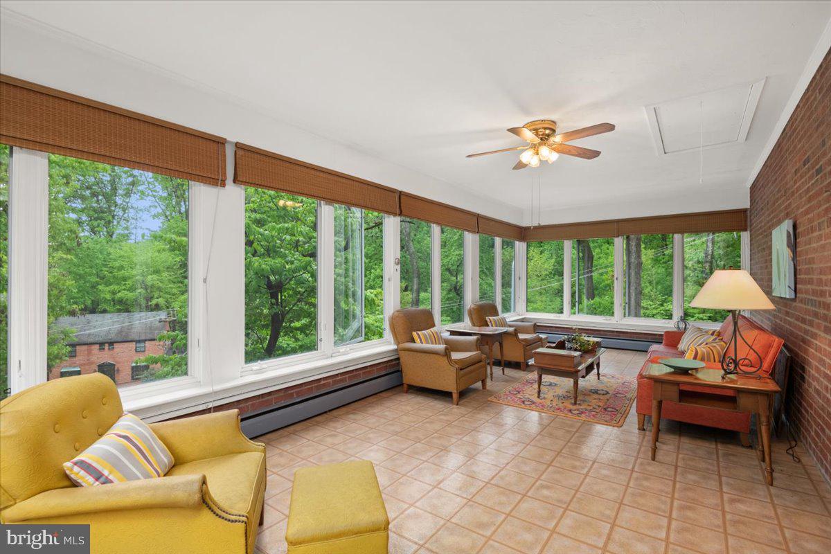 325 Beverley Drive Alexandria, VA 22305 - Photo 8 of 73