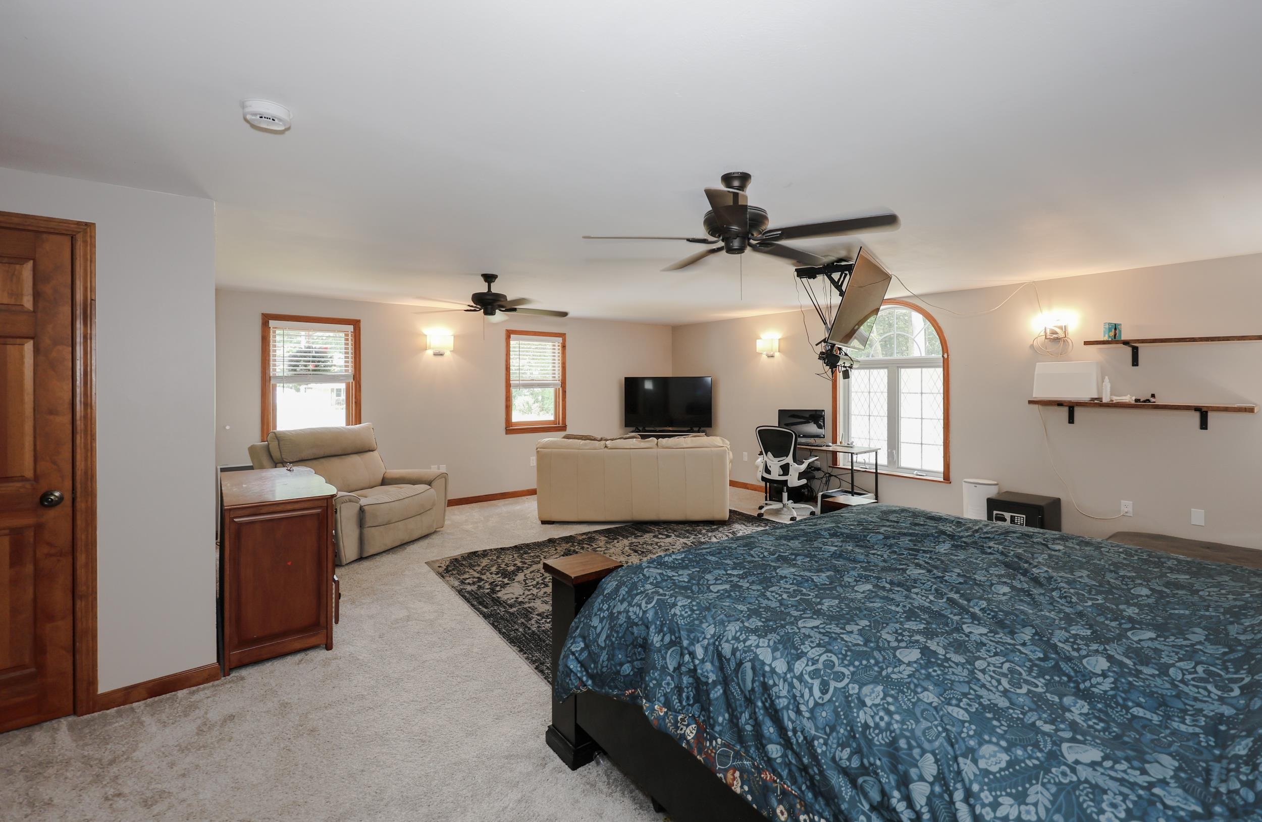 1 Jessica Lane Derry, NH 03038 - Photo 25 of 47