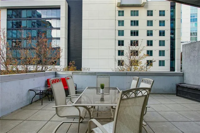 $2,995 | 44 Peachtree Place Northeast, Unit 424, Atlanta, GA 30309