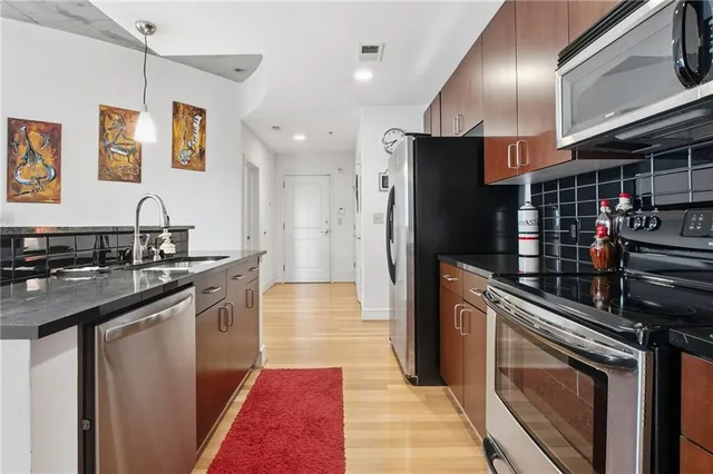 $2,995 | 44 Peachtree Place Northeast, Unit 424, Atlanta, GA 30309