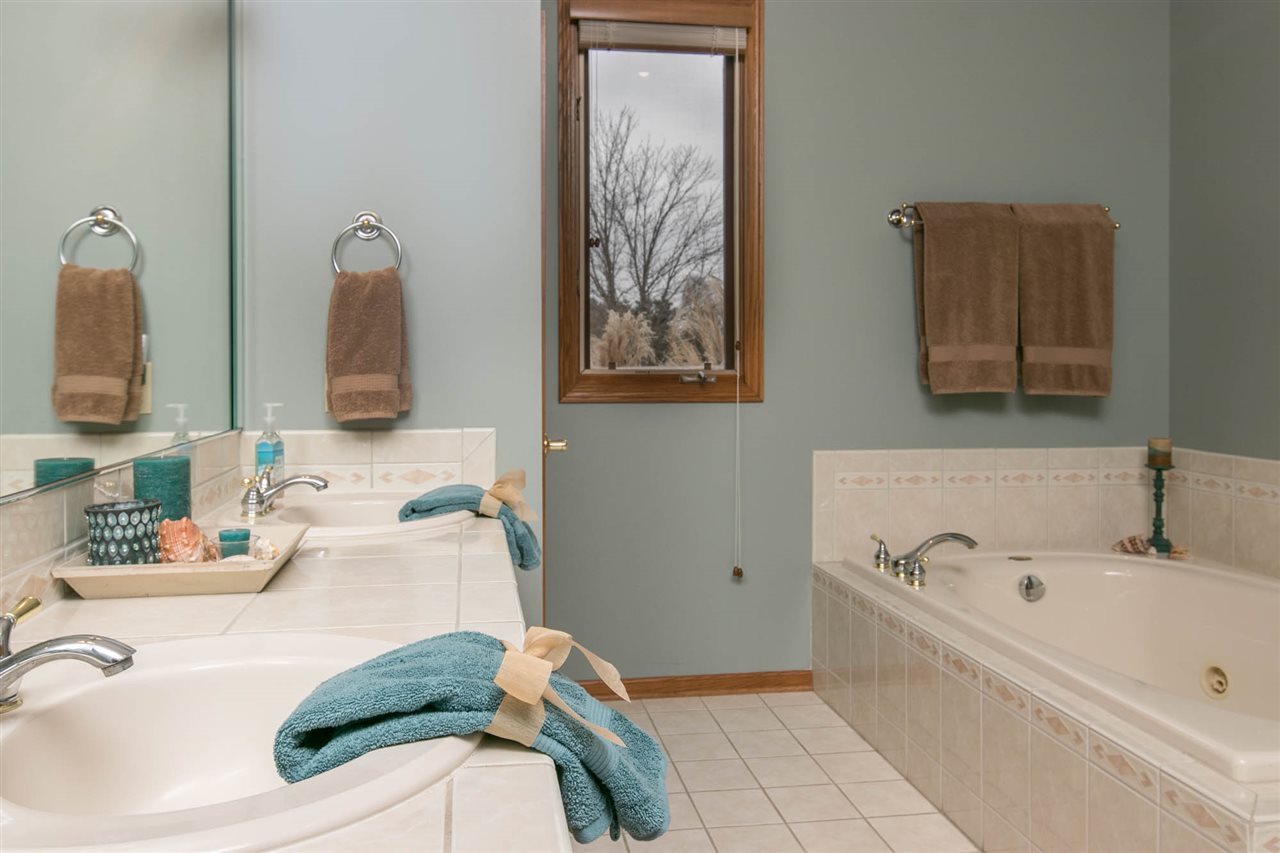 9316 Ridgeview Road Belvidere, IL 61008 - Photo 18 of 25 Gallery Image 18