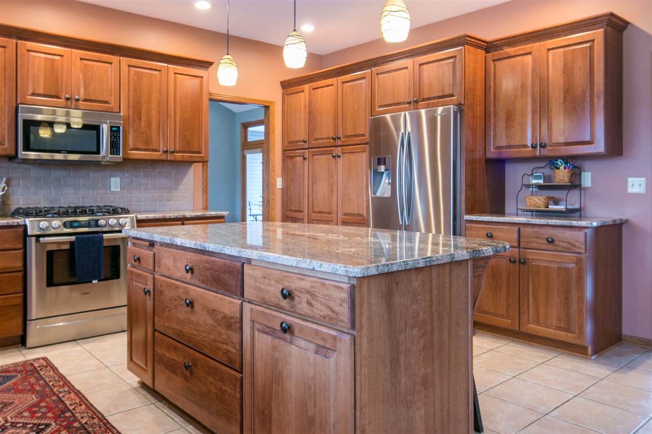 9316 Ridgeview Road Belvidere, IL 61008 - Photo 10 of 25 Gallery Image 10