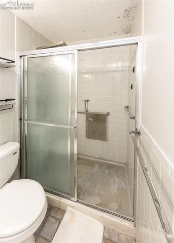 $155,000 | 411 Lakewood Circle, Unit C404, Colorado Springs, CO 80910