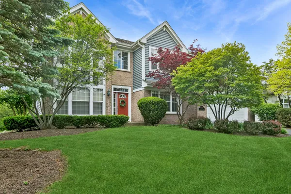 $649,000 | 6131 Oakmont Lane, Gurnee, IL 60031