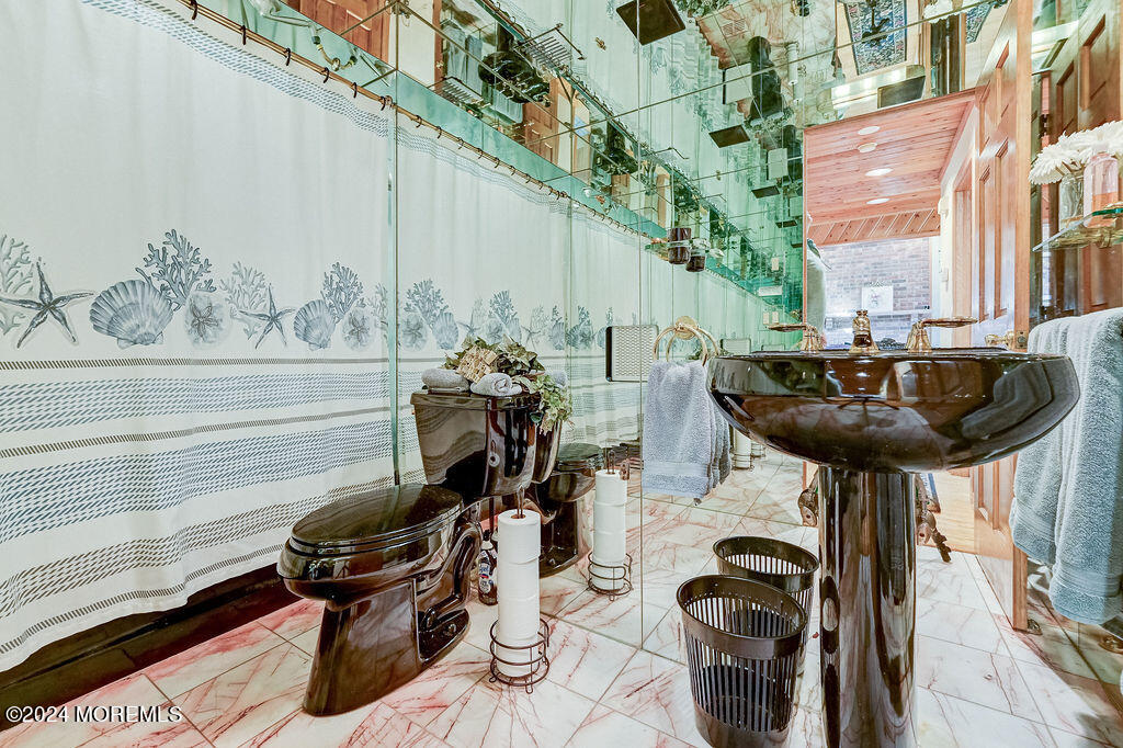 290 Easy Street Howell, NJ 07731 - Photo 20 of 43 a view of a room with gym equipment