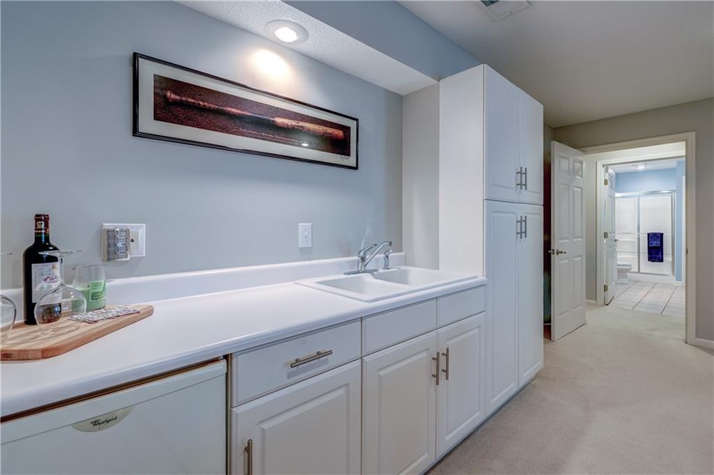13017 Reeder Street Overland Park, KS 66213 - Photo 22 of 35
