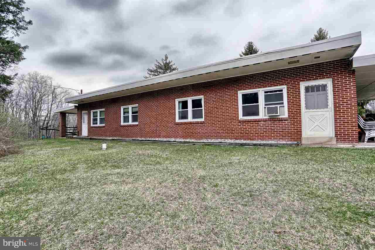 6192 Union Deposit Road Harrisburg, PA 17111 - Photo 4 of 7 Gallery Image 4