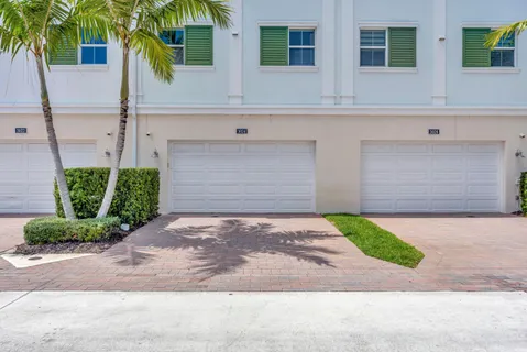 $850,000 | 3024 Franklin Place, Palm Beach Gardens, FL 33418