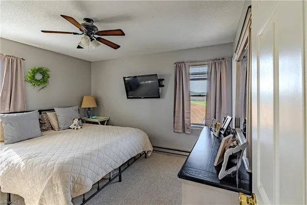 $499,000 | 1061 Garvey Road, Piney Creek, NC 28663
