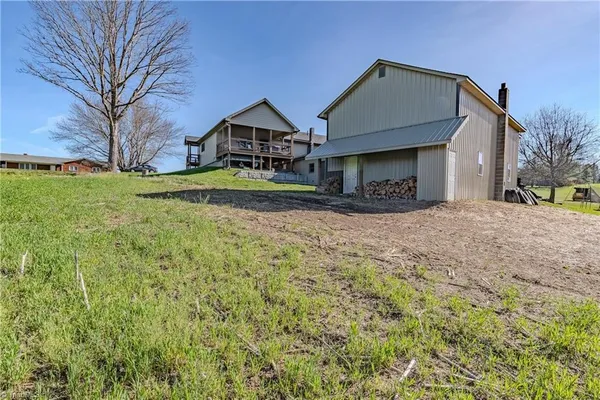 $499,000 | 1061 Garvey Road, Piney Creek, NC 28663