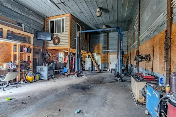 $499,000 | 1061 Garvey Road, Piney Creek, NC 28663