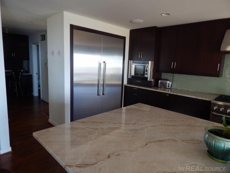 737 Lake Shore Road Grosse Pointe Shores, MI 48236 - Photo 12 of 25