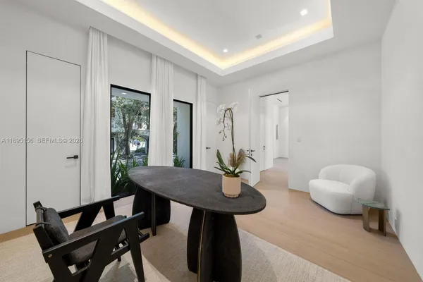 $29,500,000 | 5300 North Bay Road, Miami Beach, FL 33140