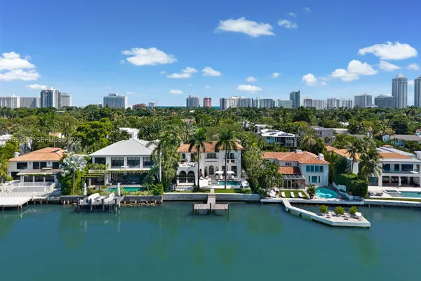 $29,500,000 | 5300 North Bay Road, Miami Beach, FL 33140