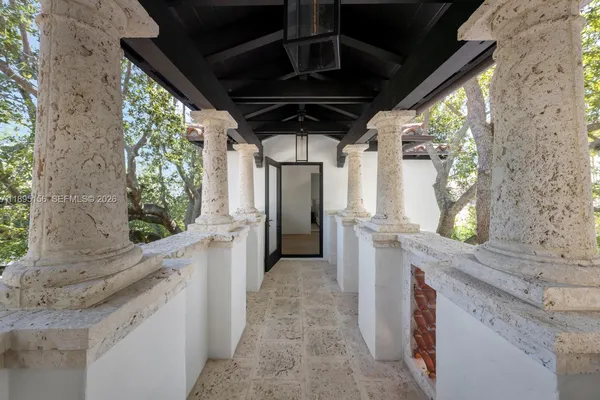 $29,500,000 | 5300 North Bay Road, Miami Beach, FL 33140