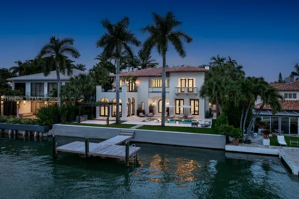 $29,500,000 | 5300 North Bay Road, Miami Beach, FL 33140