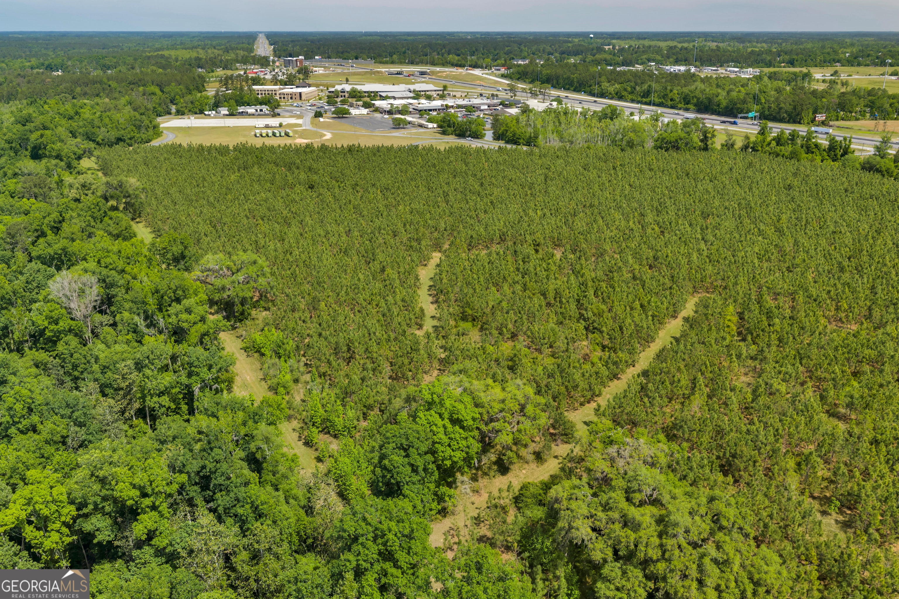 3807 Val Tech Road Valdosta, GA 31602 - Photo 15 of 39 a view of a city with an ocean