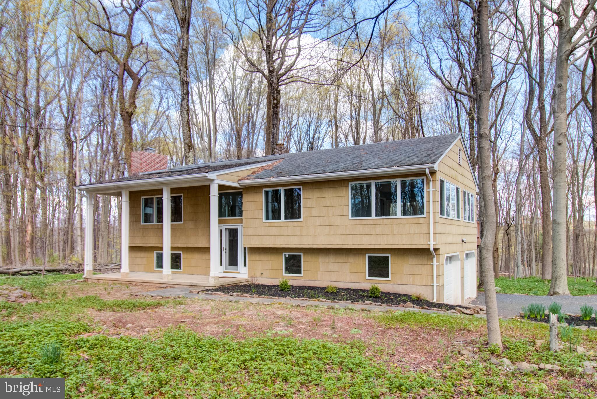 137 Reservoir Road Hopewell, NJ 08525 - Photo 1 of 39 Gallery Image 1
