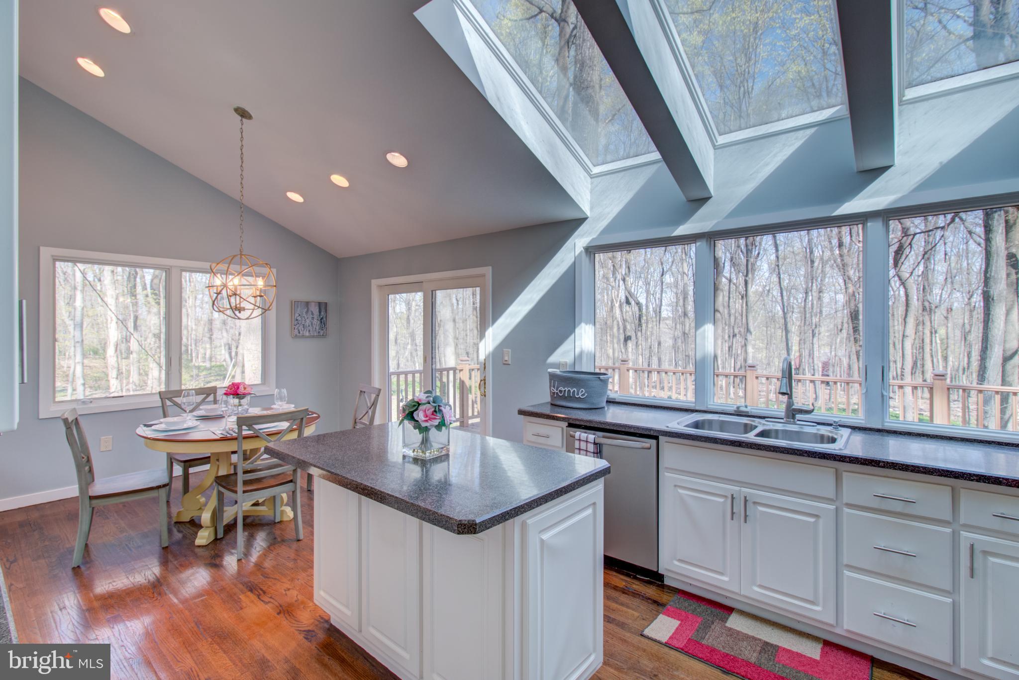 137 Reservoir Road Hopewell, NJ 08525 - Photo 4 of 39 Kitchen/Dining