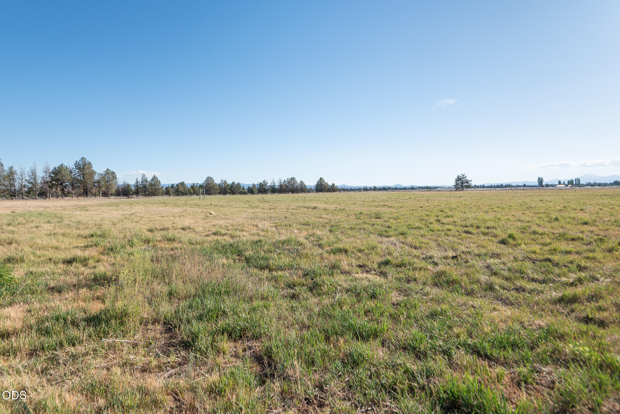 26275 Willard Road Bend, OR 97701 - Photo 49 of 68