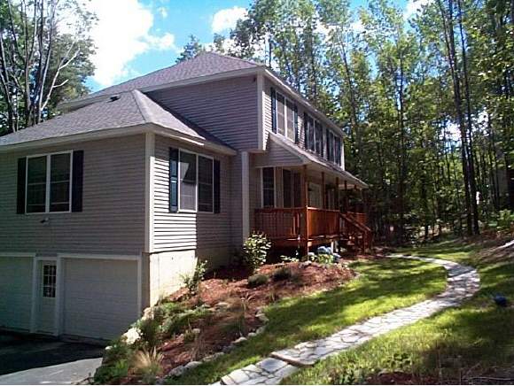 9 Goffstown Road Hooksett, NH 03106 - Photo 1 of 1