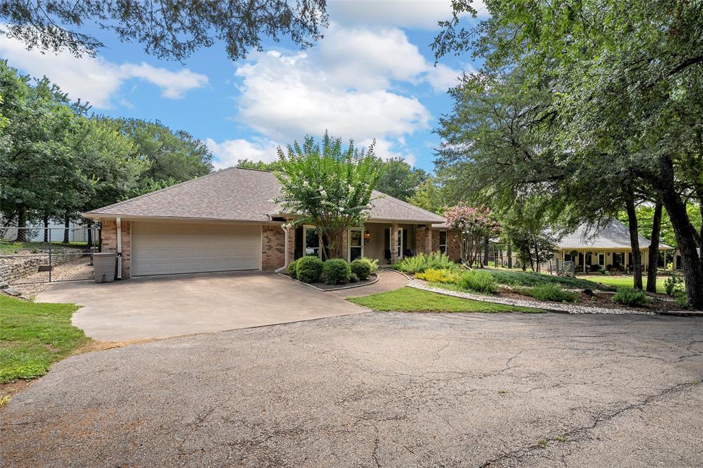 4000 Fox Ridge Road Lorena, TX 76655 - Photo 2 of 39